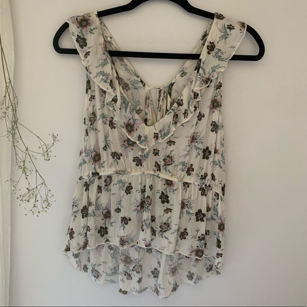 American Eagle Cream Floral Flowy Tank M